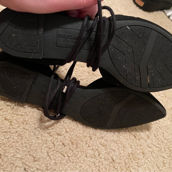 Christian Siriano flats - Picture 4 of 7